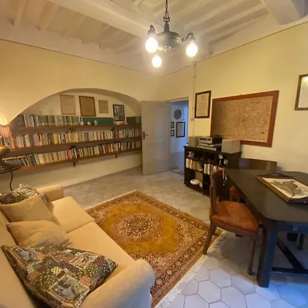 Antica Casa Dei Frati Feriehus